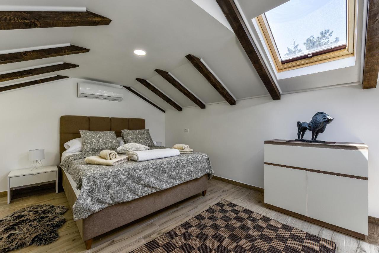 Apartment Yula 扎达尔 外观 照片