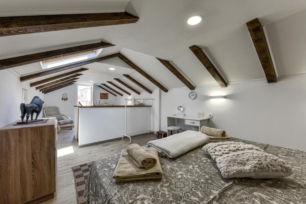 Apartment Yula 扎达尔 外观 照片